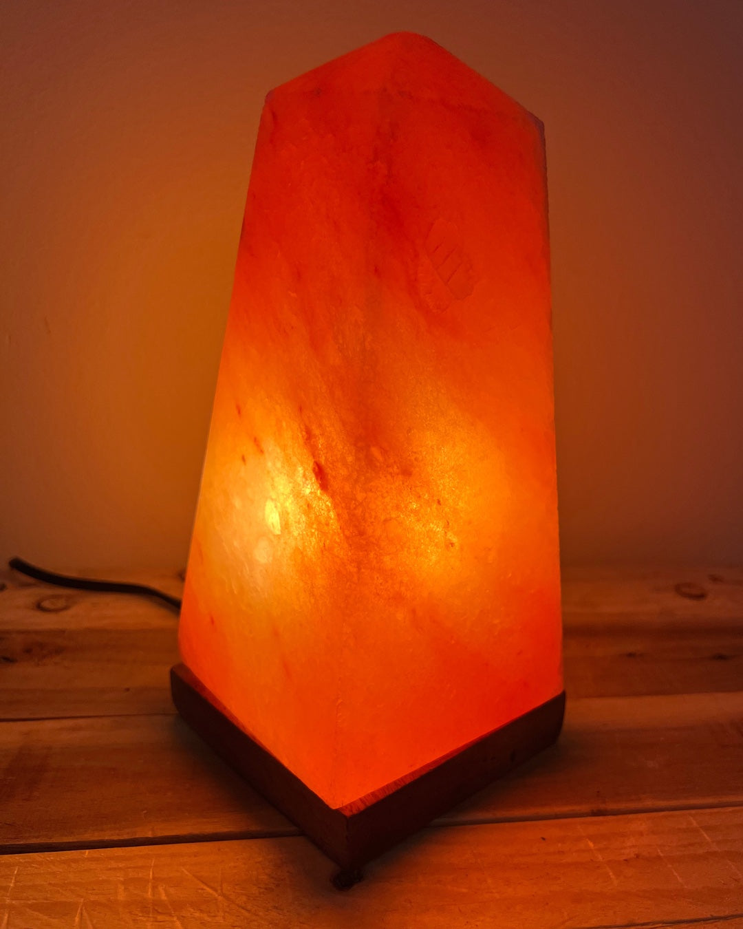 Obelisk Himalaya zoutlamp, warm oranje gloeiend, 3.0 kg