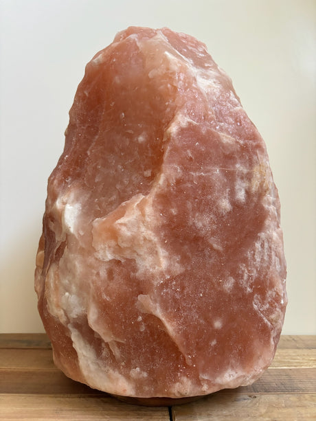 Himalaya zoutlamp 25-30kg, handgemaakt uit massief roze zoutsteen, luxe natuurlijke lamp voor grote ruimtes.