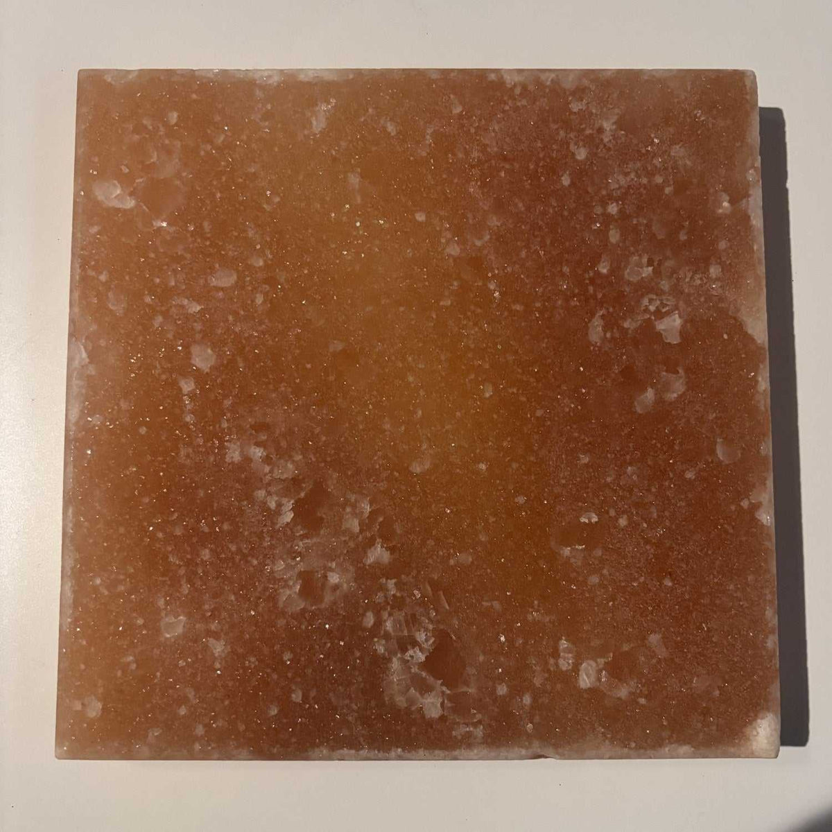 Himalaya zoutsteen tegel vierkant 20x20 cm, massief, met unieke kleurvariaties uit Khewra, als wandpaneel of sfeerlicht